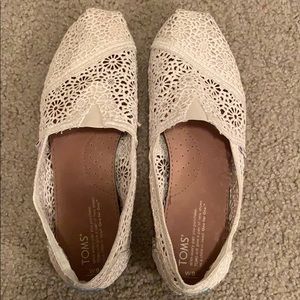 Lace Toms